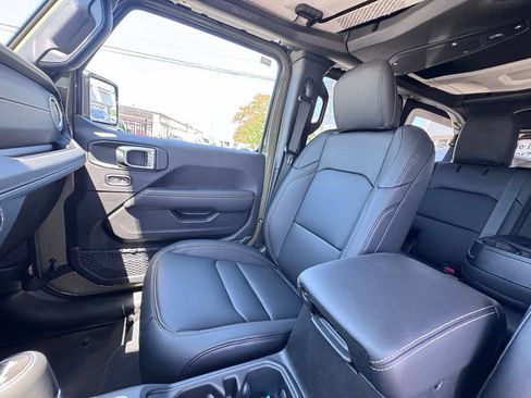New 2026 Jeep Wrangler Unlimited Sahara w/ Safety Group AWD/4WD image 14