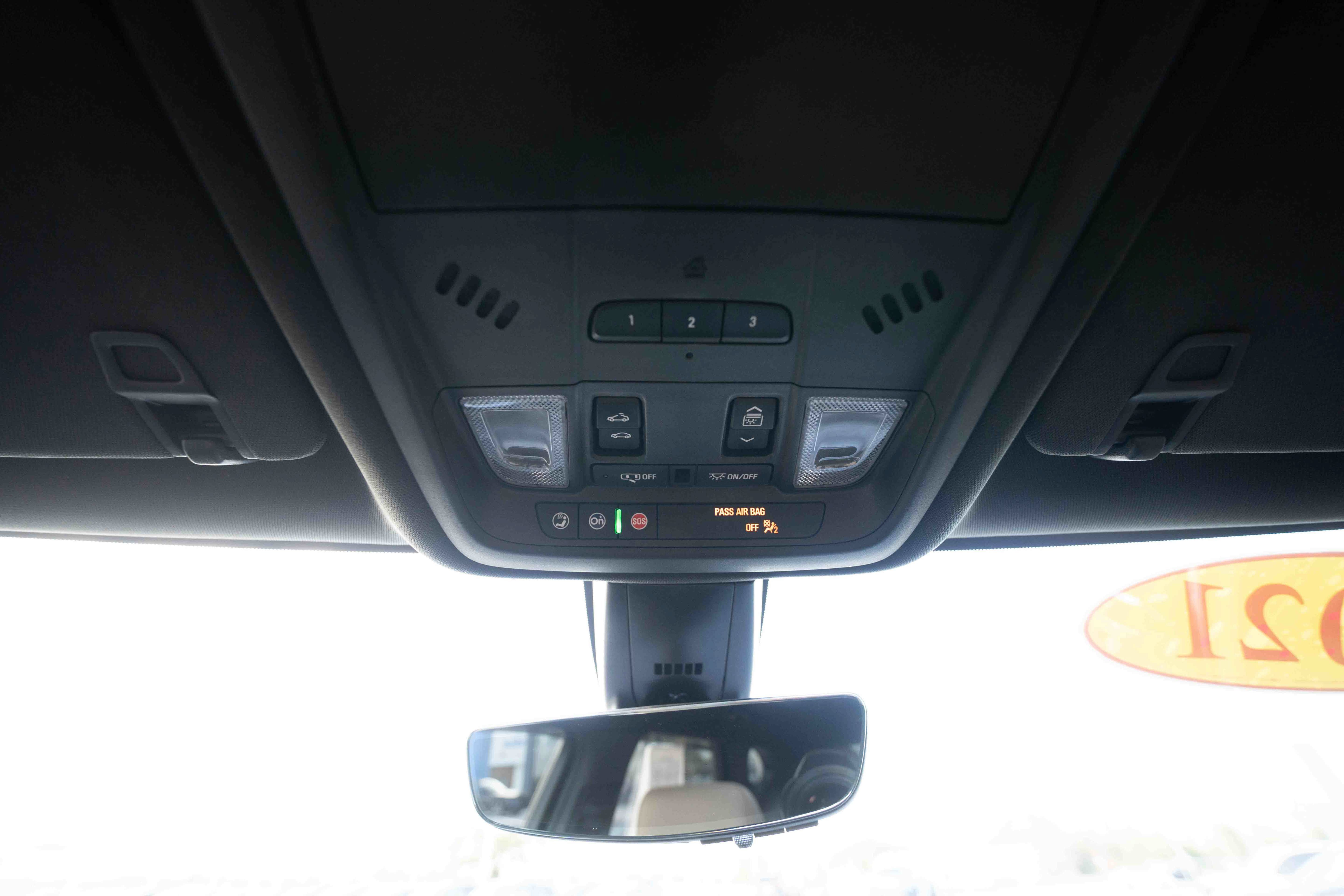 Used 2021 Chevrolet Blazer Premier w/ Driver Confidence II Package FWD image 18