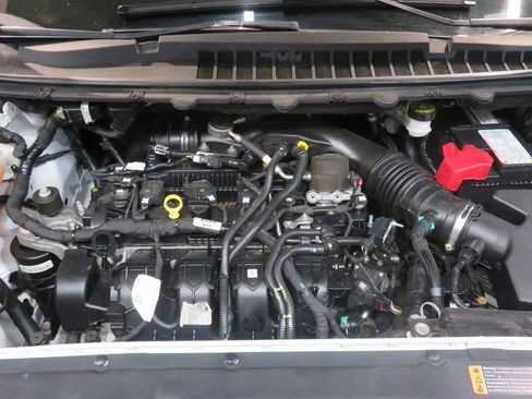 Used 2019 Ford Edge SE image 29