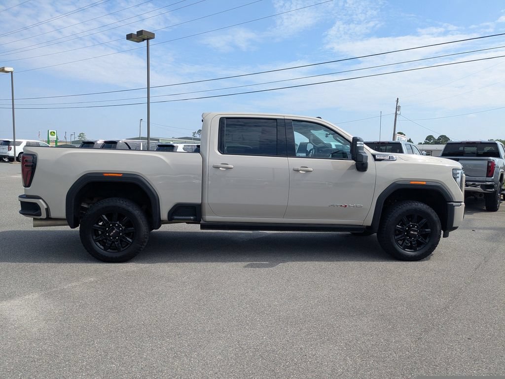 Used 2026 GMC Sierra 2500 AT4 w/ AT4 Premium Plus Package AWD/4WD image 3