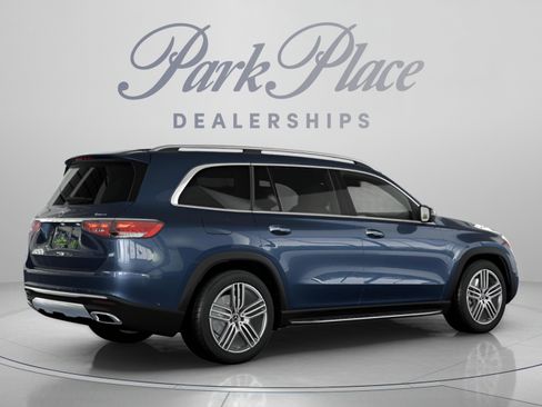 Certified 2026 Mercedes-Benz GLS 450 4MATIC image 23