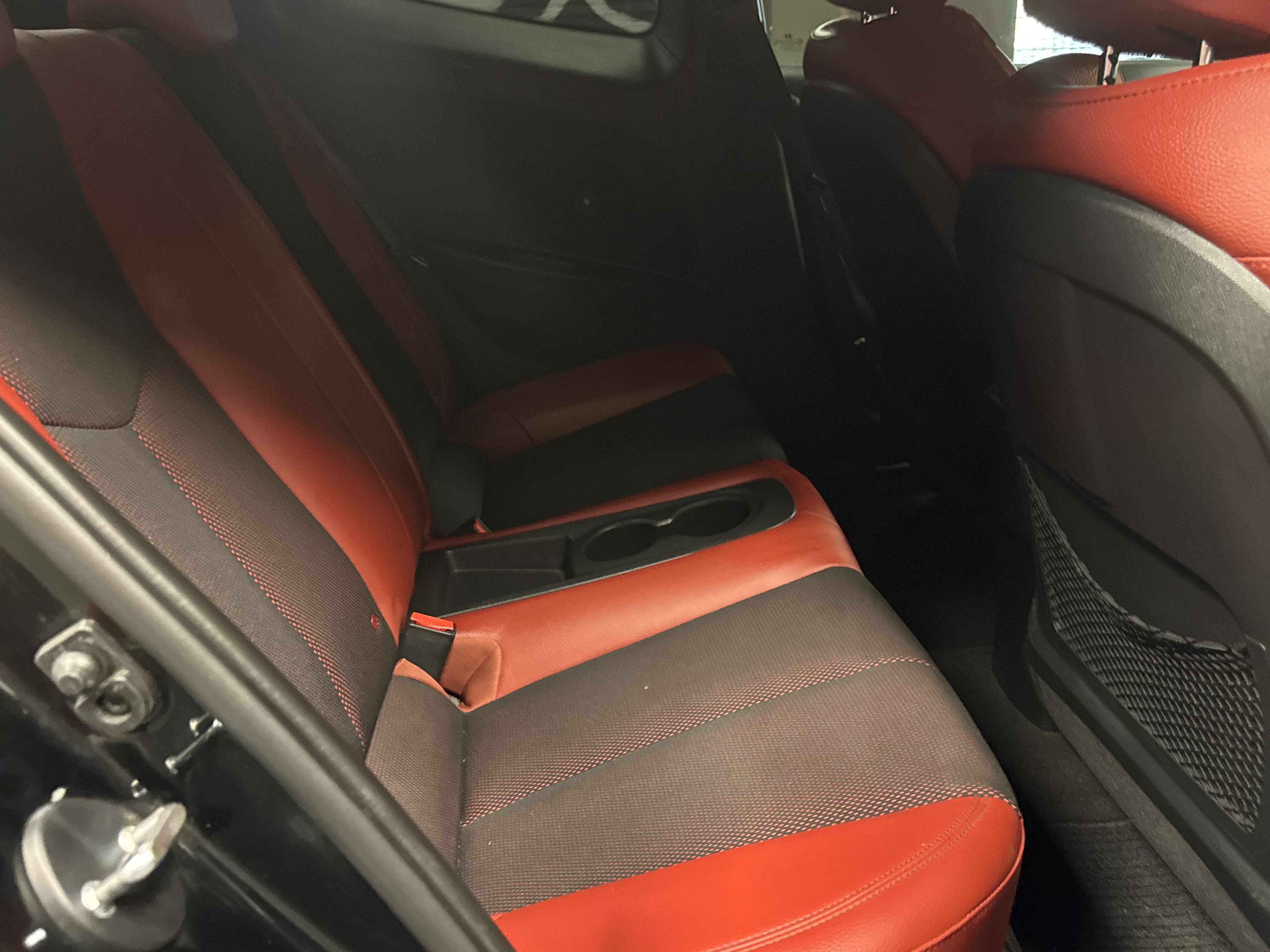 Used 2015 Hyundai Veloster Turbo R-Spec FWD image 12