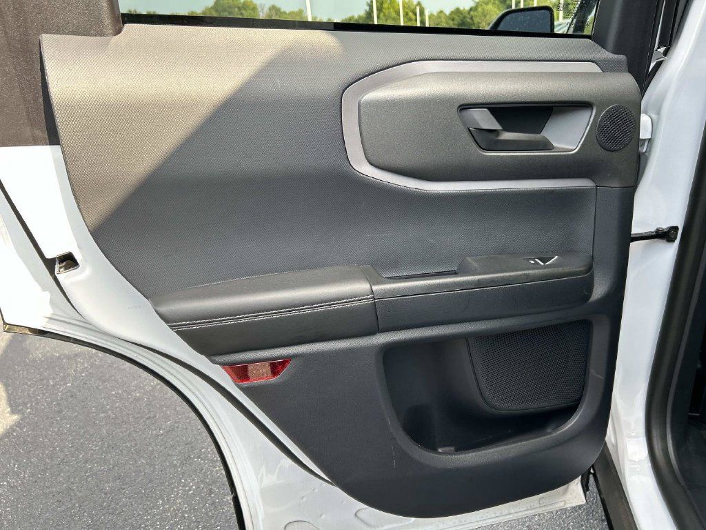 Used 2025 Ford Bronco Sport Outer Banks w/ Outer Banks Tech Package+ AWD/4WD image 12