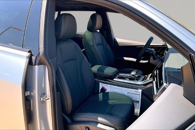 New 2027 Audi Q8 Premium Plus AWD/4WD image 7