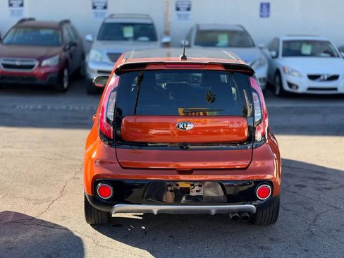 Used 2018 Kia Soul ! w/ Tech Package FWD image 12