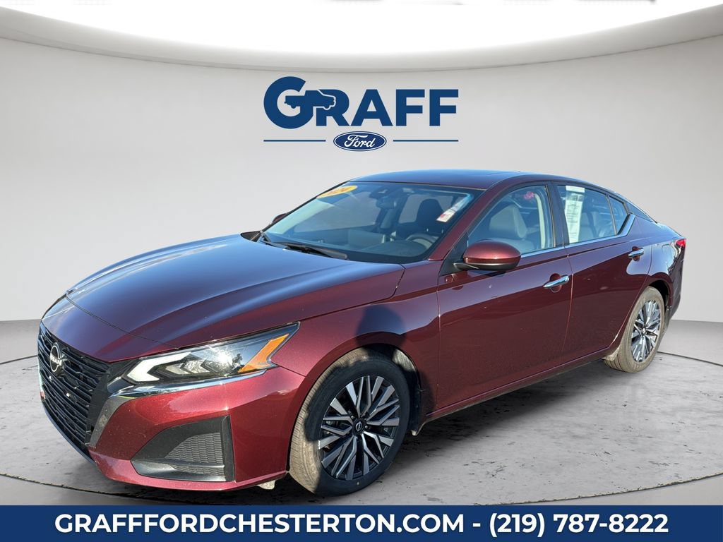 Used 2024 Nissan Altima 2.5 SV w/ SV Premium Package FWD image 12