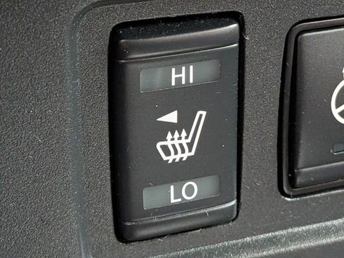 Certified 2023 Nissan Frontier SV w/ SV Convenience Package image 21