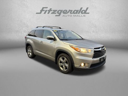 Used 2016 Toyota Highlander Limited Platinum AWD/4WD image 1