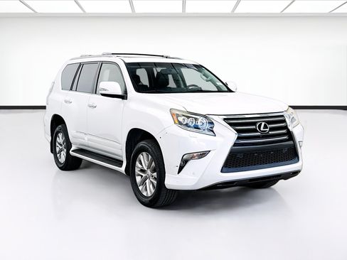 Used 2016 Lexus GX 460 w/ Premium Package AWD/4WD image 3