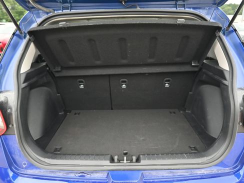Used 2025 Hyundai Venue SEL FWD image 34