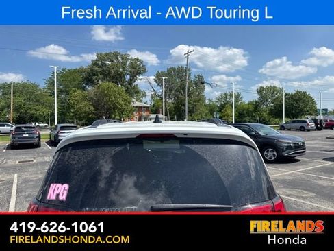 Used 2023 Chrysler Pacifica Touring-L w/ S Appearance Package AWD/4WD image 5