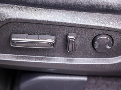 Certified 2024 Honda Pilot Touring image 30