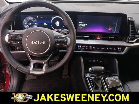 Used 2025 Kia Sportage SX image 14