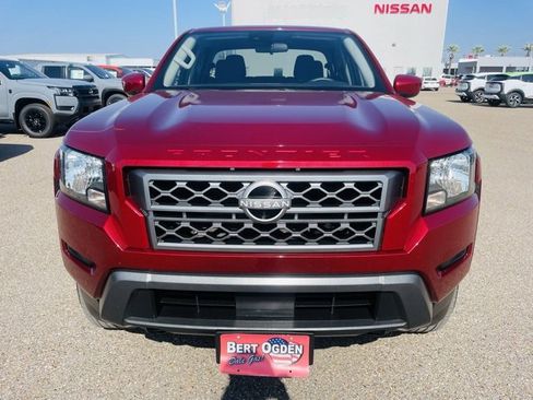 Used 2022 Nissan Frontier SV w/ Technology Package image 2