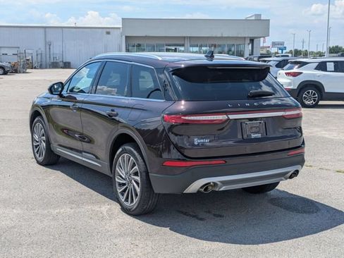 Used 2023 Lincoln Corsair Reserve AWD/4WD image 5