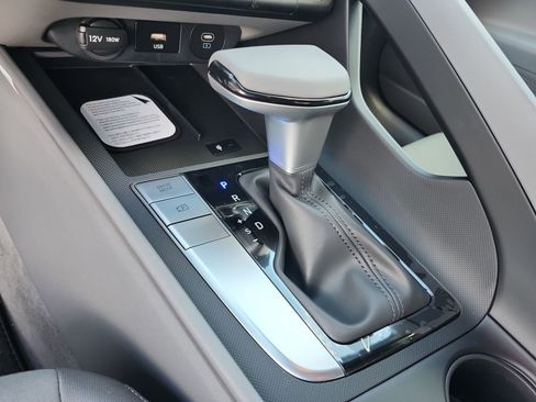 New 2026 Hyundai Elantra Sport FWD image 14