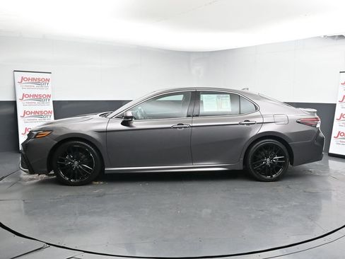 Used 2023 Toyota Camry XSE image 5