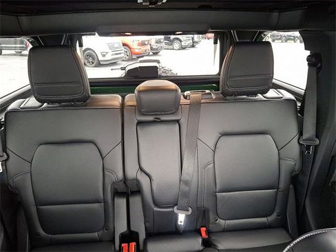 New 2025 Ford Bronco Outer Banks image 13