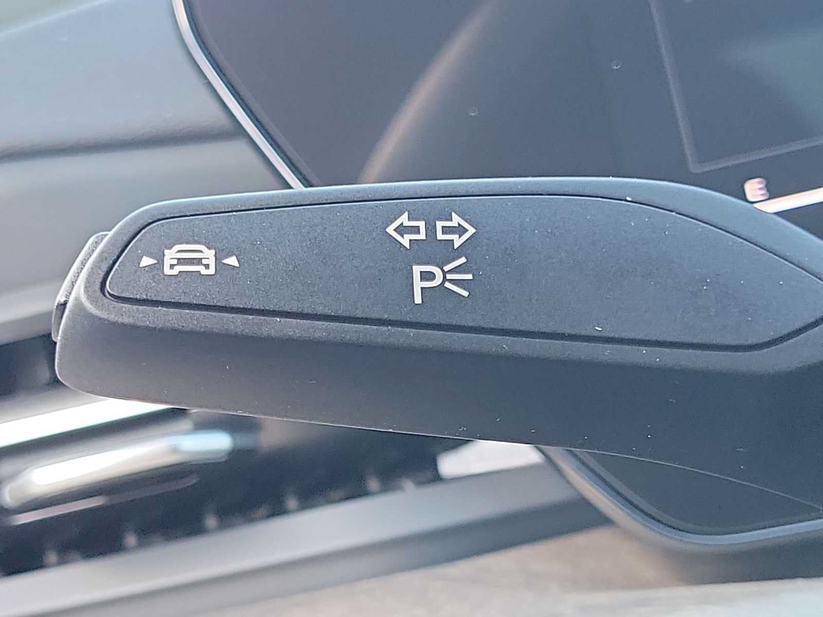 Certified 2025 Audi Q5 Premium Plus w/ Premium Plus AWD/4WD image 25