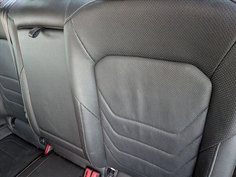 Used 2019 Volkswagen Jetta SEL Premium image 15