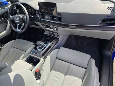 Used 2023 Audi Q5 2.0T Premium Plus w/ Premium Plus Package AWD/4WD image 9
