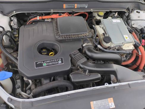 Used 2016 Ford Fusion Energi Titanium w/ Driver Assist Package FWD image 30