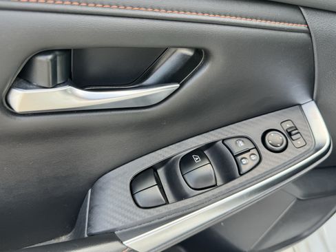 Used 2021 Nissan Sentra SR FWD image 11