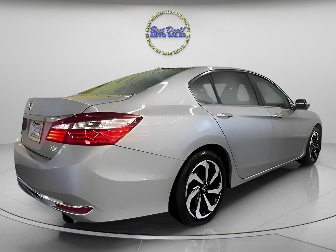 Used 2017 Honda Accord EX-L image 5