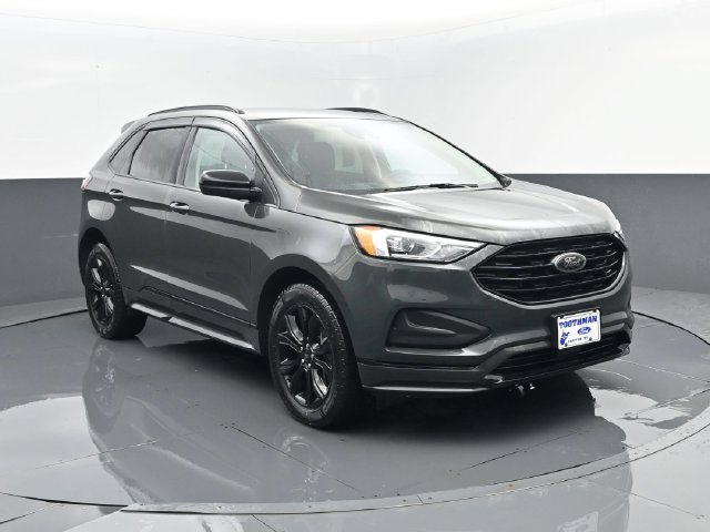 Used 2022 Ford Edge SE w/ Black Appearance Package AWD/4WD image 3
