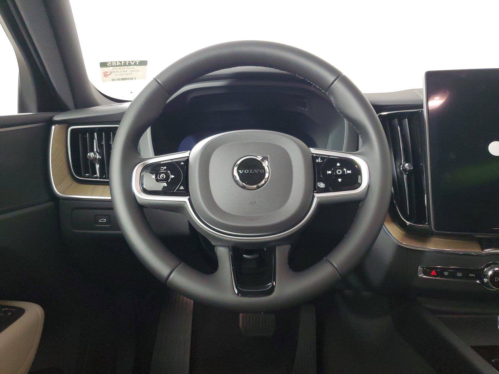 Used 2026 Volvo XC60 B5 Plus w/ Climate Package AWD/4WD image 16