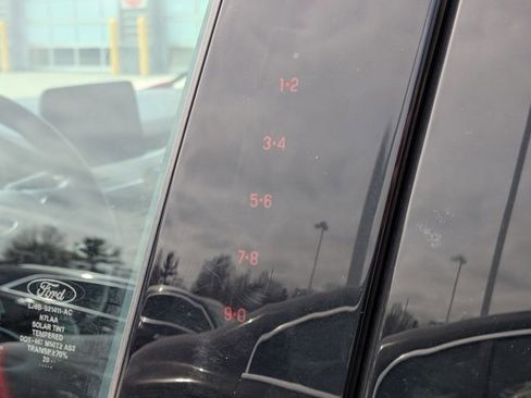 Used 2020 Ford Escape SE image 14