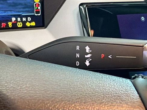 New 2027 Chevrolet Bolt LT w/ Comfort Package image 19