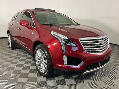 Used 2019 Cadillac XT5 Platinum AWD/4WD image 3