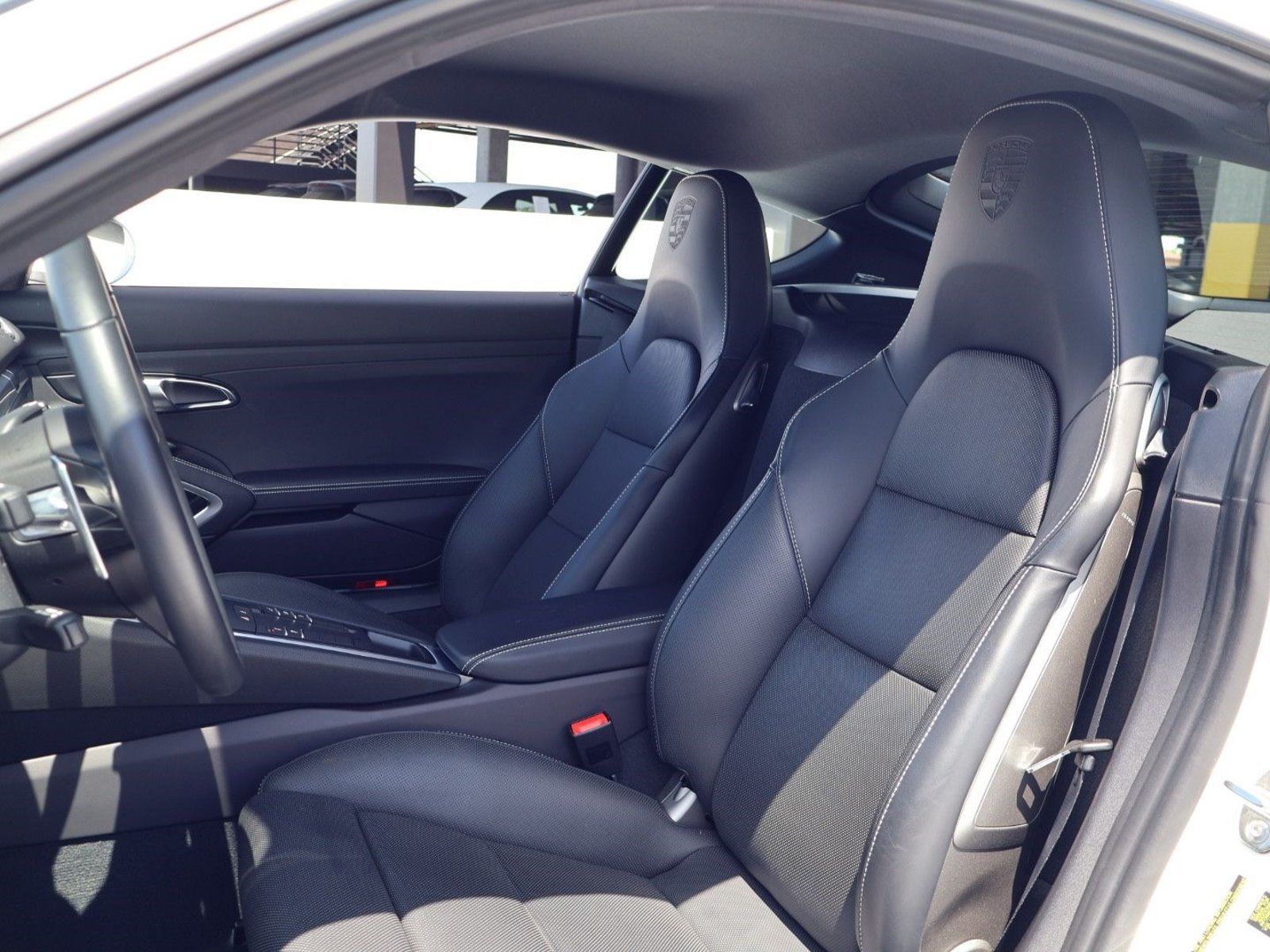 Certified 2024 Porsche 718 Cayman RWD image 5