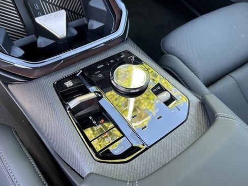 Used 2025 BMW X3 xDrive30i w/ Convenience Package image 16