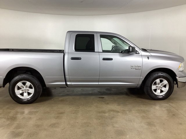 Used 2024 RAM 1500 Classic SLT AWD/4WD image 4