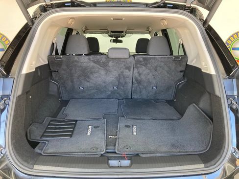 Used 2025 Nissan Rogue SV AWD/4WD image 23