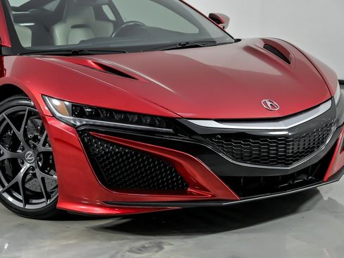 Used 2017 Acura NSX image 3