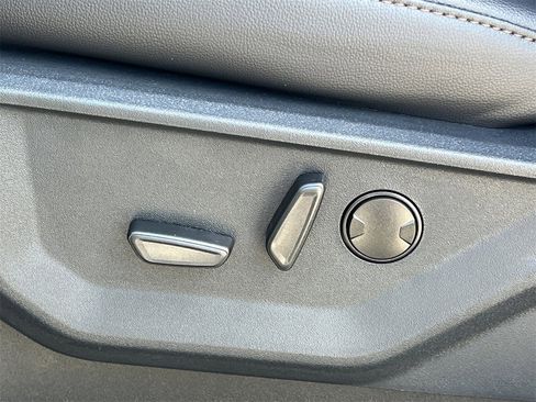 New 2026 Ford F250 Lariat w/ Black Appearance Package image 26