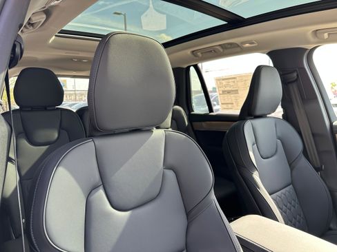 Used 2025 Volvo XC90 T8 Plus w/ Protection Package Premier image 9