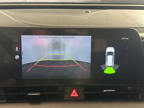 Used 2025 Kia Sportage EX FWD image 6