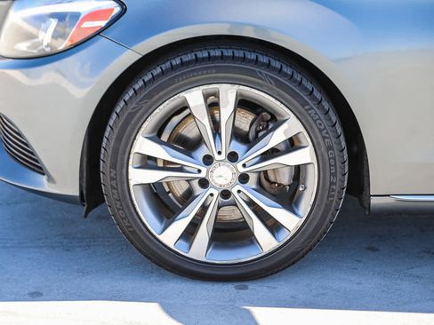 Used 2017 Mercedes-Benz C 300 Sedan image 10
