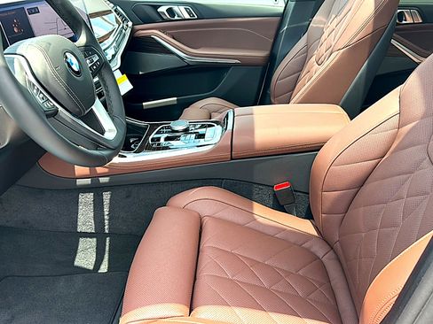New 2026 BMW X5 sDrive40i w/ Premium Package RWD image 10
