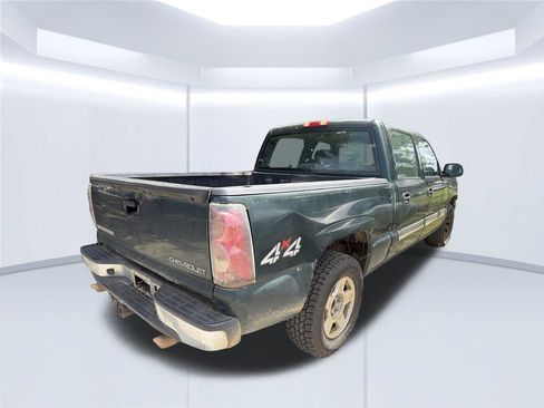 Used 2005 Chevrolet Silverado 1500 LS w/ Light Duty Power Package AWD/4WD image 7