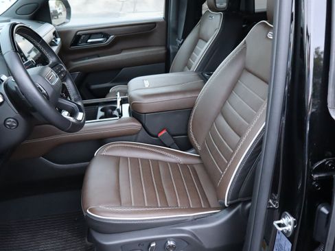 Used 2026 GMC Yukon Denali Ultimate AWD/4WD image 20