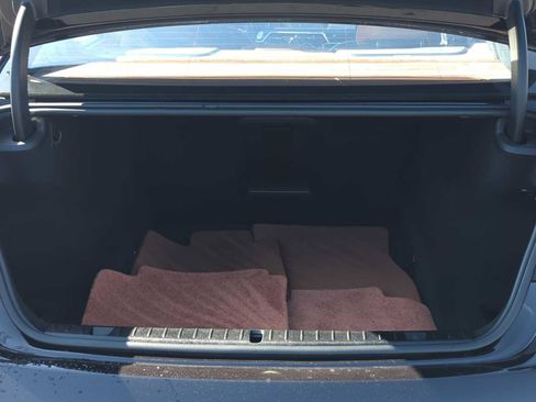 Used 2018 BMW 750i xDrive image 36