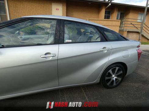 Used 2019 Toyota Mirai FWD image 13
