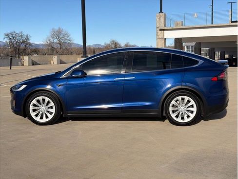 Used 2018 Tesla Model X 100D image 4