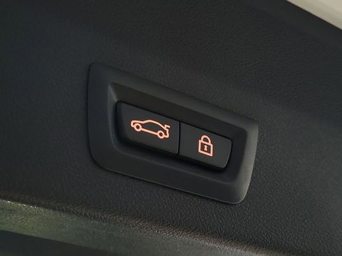 Used 2022 BMW X3 xDrive30i w/ M Sport Package 2 image 18