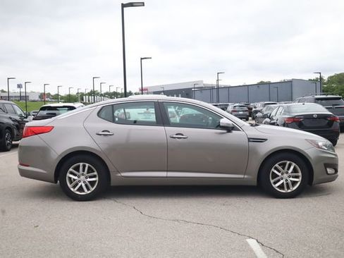 Used 2013 Kia Optima LX FWD image 4